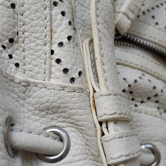 Lockheart winterwhite eyelet leather purse - Picture 3 of 6